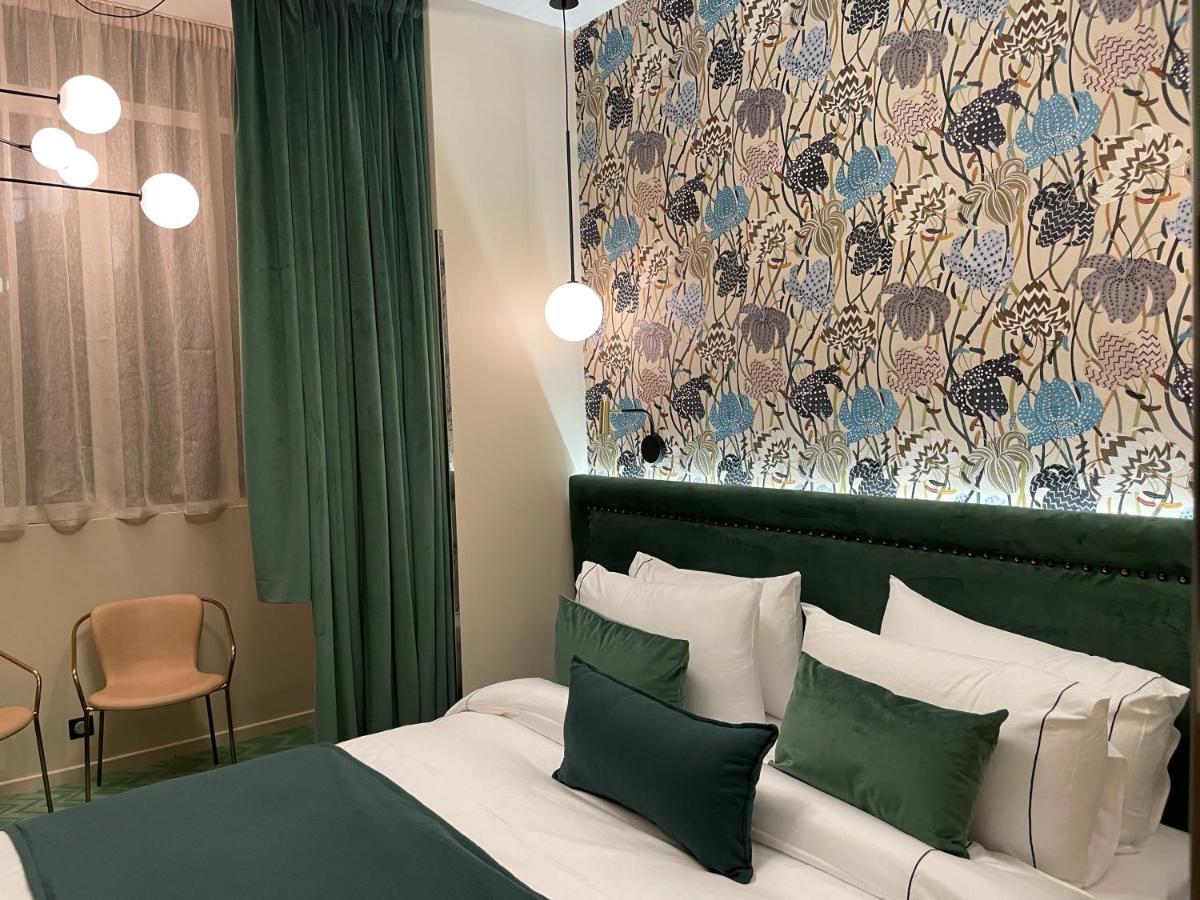 Hotel 33 Marbeuf Paryż Zewnętrze zdjęcie