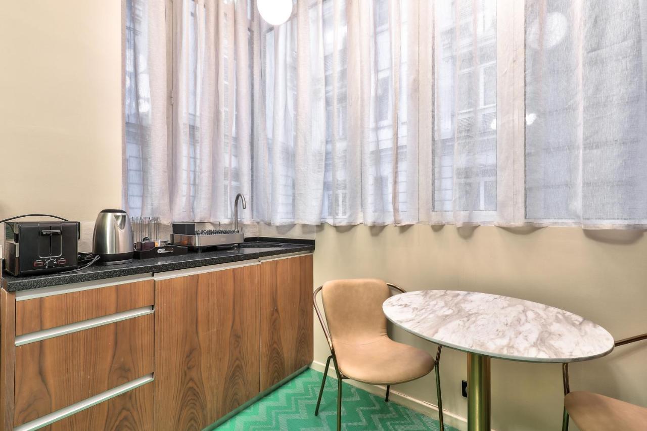 Hotel 33 Marbeuf Paryż Zewnętrze zdjęcie