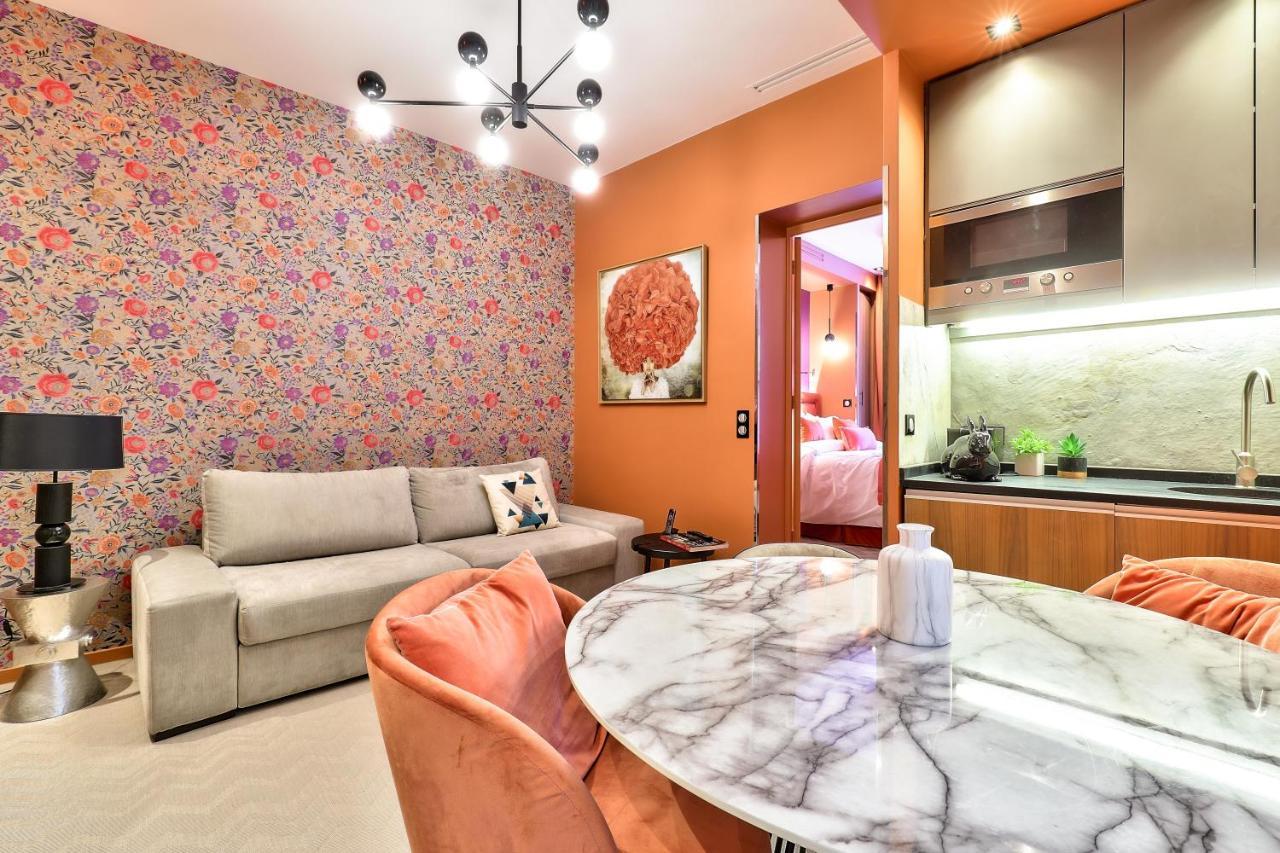 Hotel 33 Marbeuf Paryż Zewnętrze zdjęcie