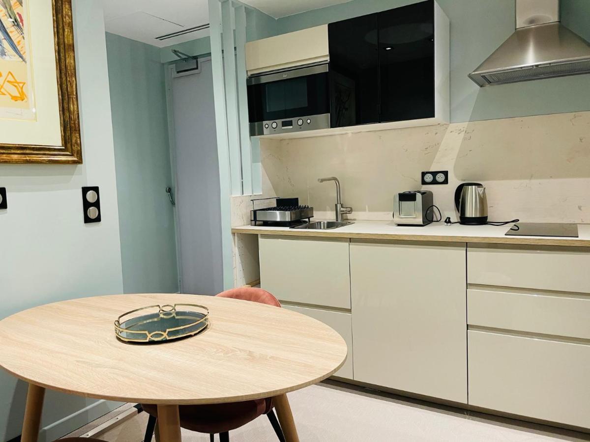 Hotel 33 Marbeuf Paryż Zewnętrze zdjęcie