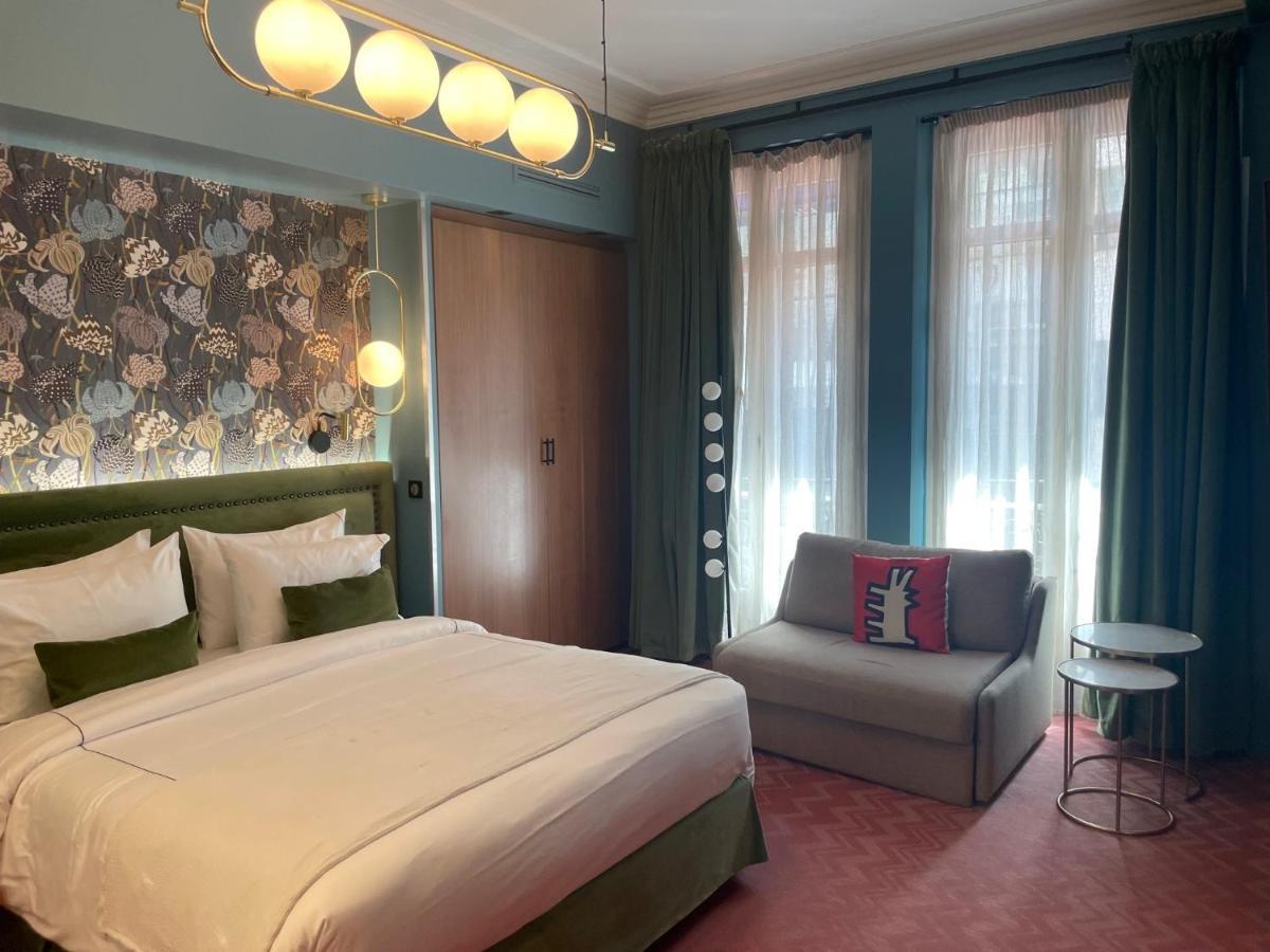 Hotel 33 Marbeuf Paryż Zewnętrze zdjęcie